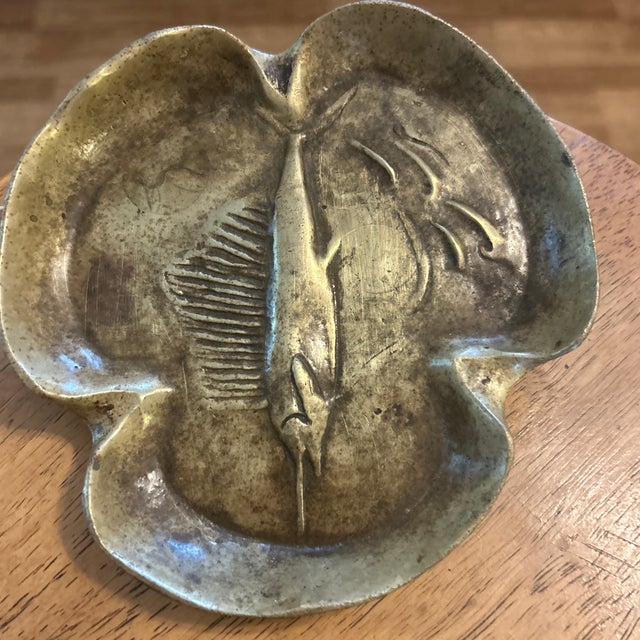 1920s Virginia Metal Crafters Sailfish Ashtray For Sale - Image 5 of 6