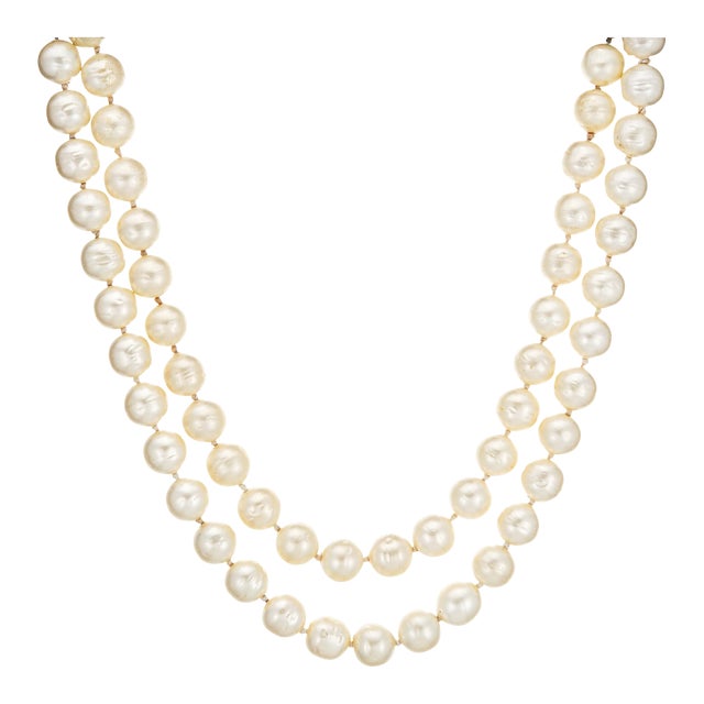 1995 Vintage Chanel Choker Necklace Double Strand 12mm Faux Pearls Gripoix Clasp For Sale