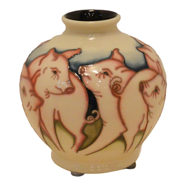 2009 British Moorcroft Pottery "Fowlers Farmyard Pigs" Baluster Art Vase by Kerry Goodwin For Sale