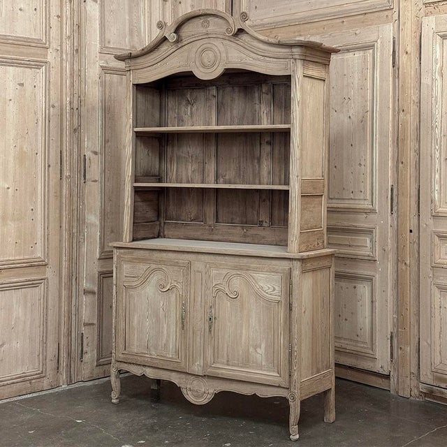 19th Century French Normandy Louis Philippe Period Stripped Pine Buffet À Deux Corps ~ Bookcase For Sale - Image 4 of 18