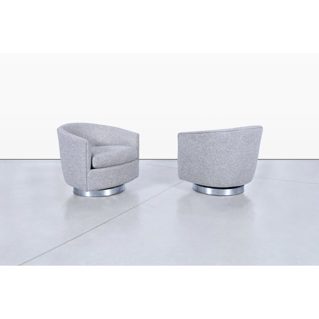 Mid-Century Modern Mid-Century Modern Chrome Swivel Lounge Chairs by Milo Baughman for Thayer Coggin For Sale - Image 3 of 12