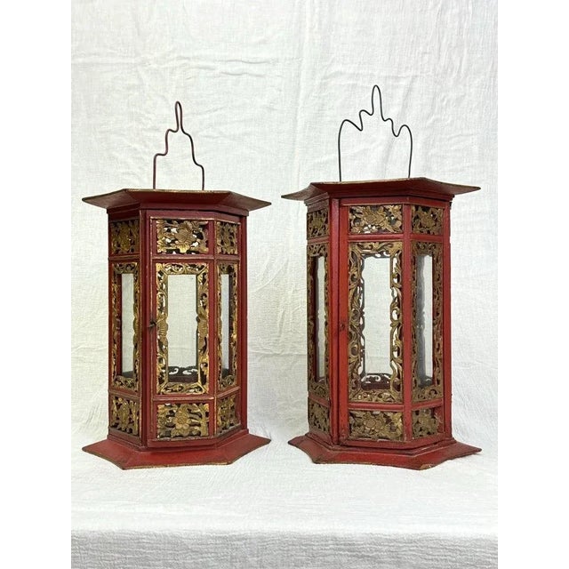 Mid 20th Century Pair of Asian Hand Carved Wooden Lanterns For Sale - Image 5 of 10