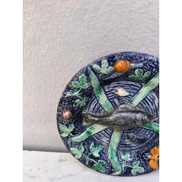 French Country Small Majolica Palissy Fish Wall Platter Circa 1890 For Sale - Image 3 of 5