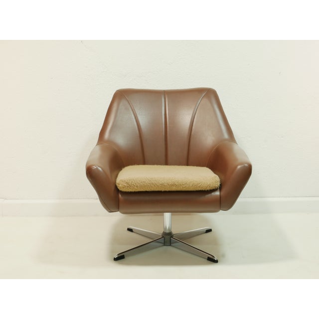 Mid-Century Swivel Chair, 1970s For Sale - Image 4 of 12