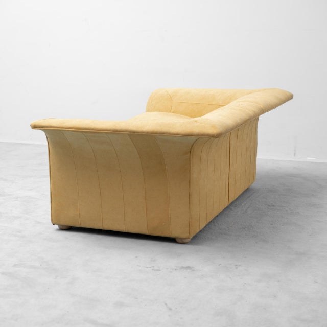 Poltrona Frau Loto 2-Seater Sofa by Luigi Massoni for Poltrona Frau, 1976 For Sale - Image 4 of 9