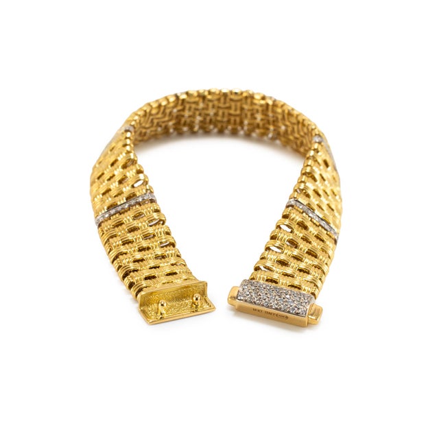 Early 21st Century Roberto Coin Appassionata Woven 18k Yellow Gold 0.55ctw Diamond Link Bracelet For Sale - Image 5 of 9