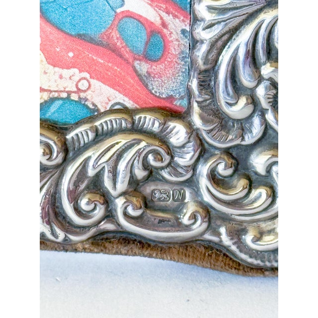 Pair of Vintage English Sterling Silver Repoussé Picture Frames, Velvet Back, 1987 For Sale - Image 4 of 17
