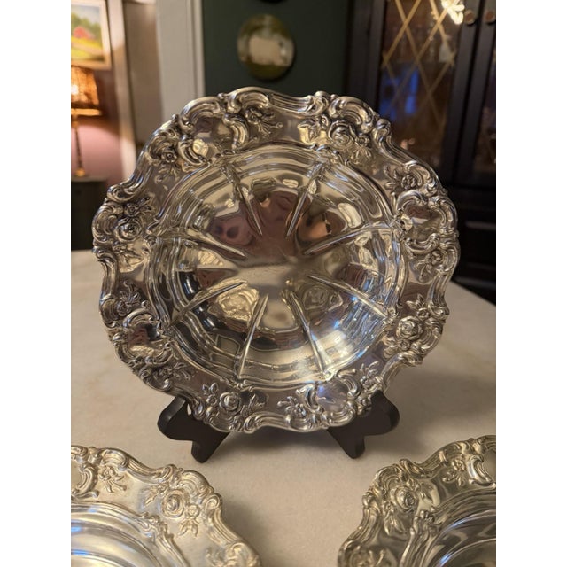 These Vintage Towle Silverplate 7" Old Master Bowls are a set of 3 exquisite pieces that exude elegance and charm. Made...