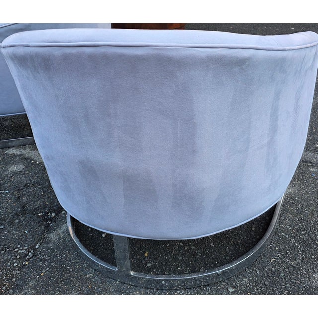 Pair of Mid-Century Chrome Strap Barrel Lounge Chairs Attributed to Finn Andersen for Selig For Sale - Image 9 of 15