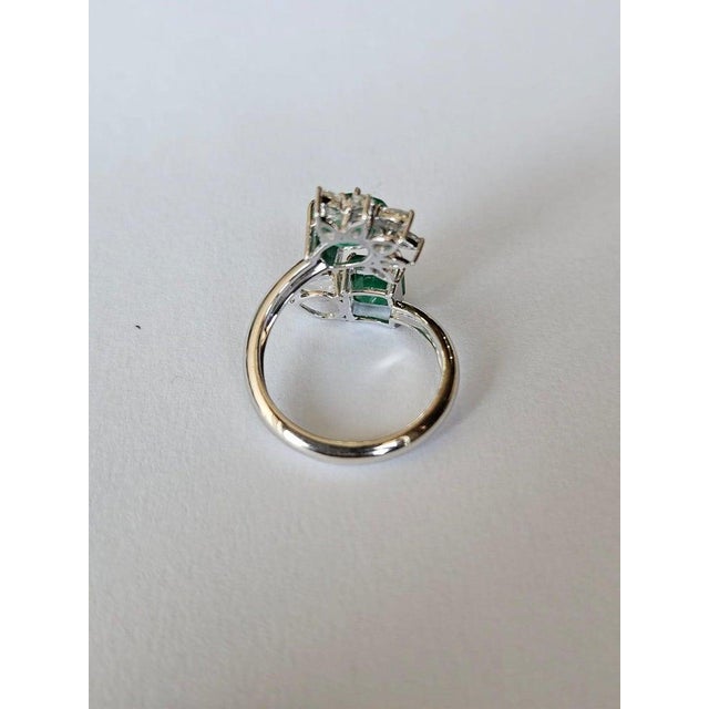 2020s 18k Gold, 2.63 Carats, Natural Zambian Emerald & Rose Cut Diamonds Cocktail Ring, Size 6 For Sale - Image 5 of 10