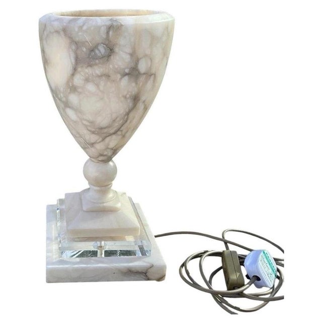 Stone Neo-Classical Italian Alabaster Urn Table Lamp with Acrylic Base, 1970 For Sale - Image 7 of 7