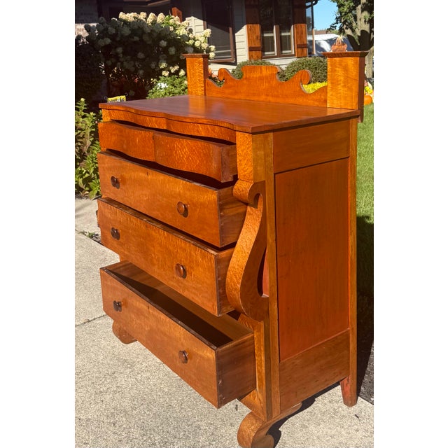 19th Century American Empire Tiger & Birdseye Maple Chest of Drawers For Sale - Image 4 of 11