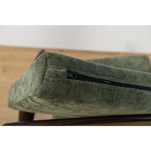 Model 300-139 Armchair from Swarzędz Furniture Factory, 1960s For Sale - Image 13 of 18