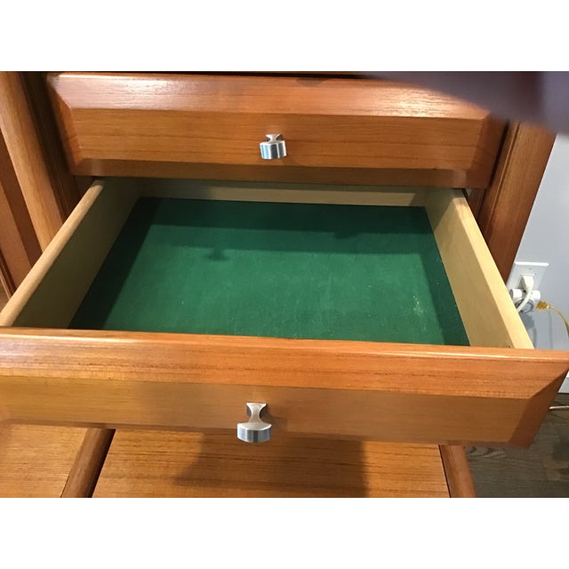 1960s Teak Wall Unit For Sale In New York - Image 6 of 12