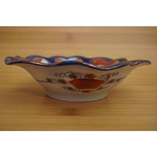 Blue Japanese Kutani Red Blue & Gold Figural Porcelain Small Lotus Trinket Bowl Set For Sale - Image 8 of 11
