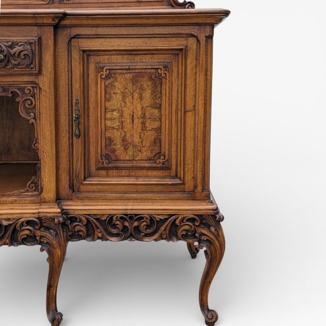 1940s Continental Carved Walnut Sideboard Cabinet With Sculptural Apron For Sale - Image 10 of 18