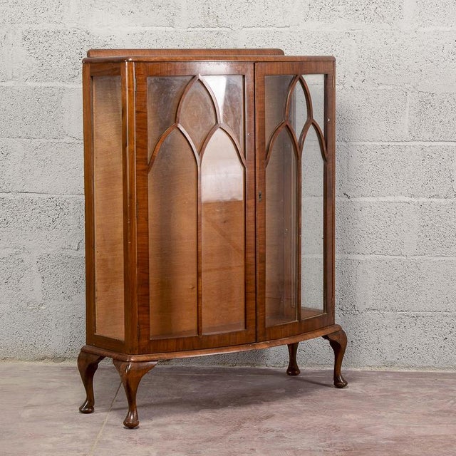 1920s Small English Display Cabinet with Curved Doors and Glass, 1920 For Sale - Image 5 of 9