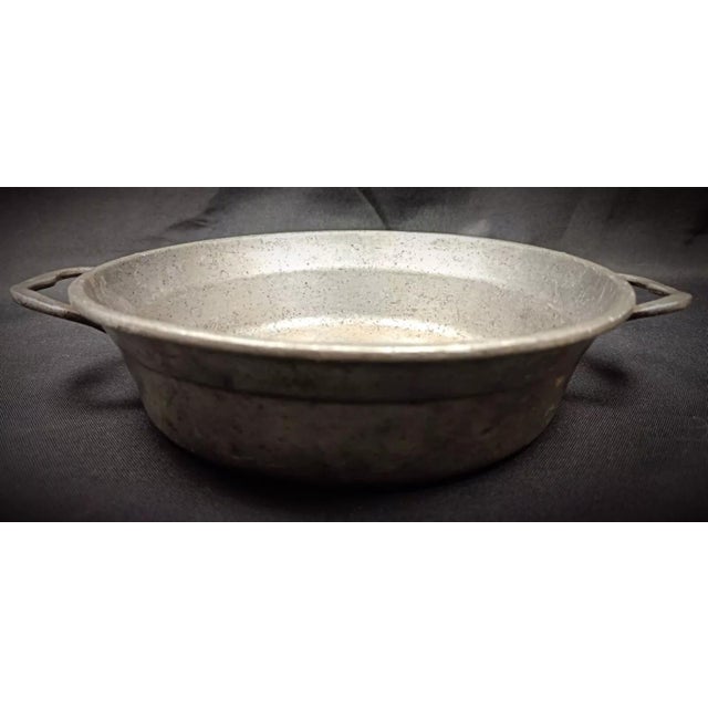 French Provincial 19th Century Pewter Plate With Handle – "Les étains De La Tour" For Sale - Image 3 of 9