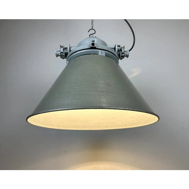 Industrial Explosion Proof Lamp with Aluminium Shade from Elektrosvit, 1970s For Sale - Image 6 of 13