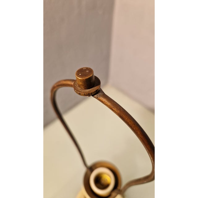 Table Lamp in White Lacquered Wood and Brass Leaves from Osvaldo Borsani, 1940s For Sale - Image 11 of 16