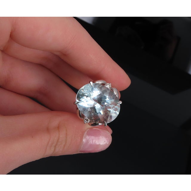 Blue Late 20th Century Vintage 16.36ct Natural Aquamarine 0.20ct Diamond Platinum Ring, Size 8 For Sale - Image 8 of 18