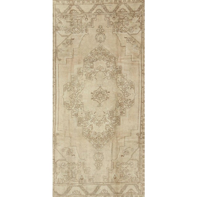 Floral Vintage Turkish Oushak Rug With Design in Ivory, Taupe, and Brown For Sale - Image 4 of 10