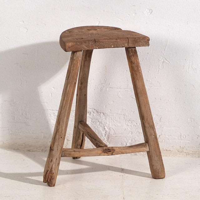 Antique Primitive Stool in Elm, 1900s For Sale - Image 6 of 6