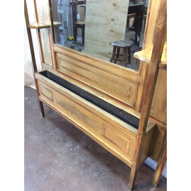 Art Deco Early 1900s French Art Deco Gold Gilt Hall Mirror Jardinere For Sale - Image 3 of 12