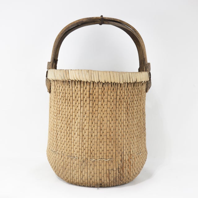 Antique Chinese Woven Basket With Wooden Handle For Sale - Image 4 of 10