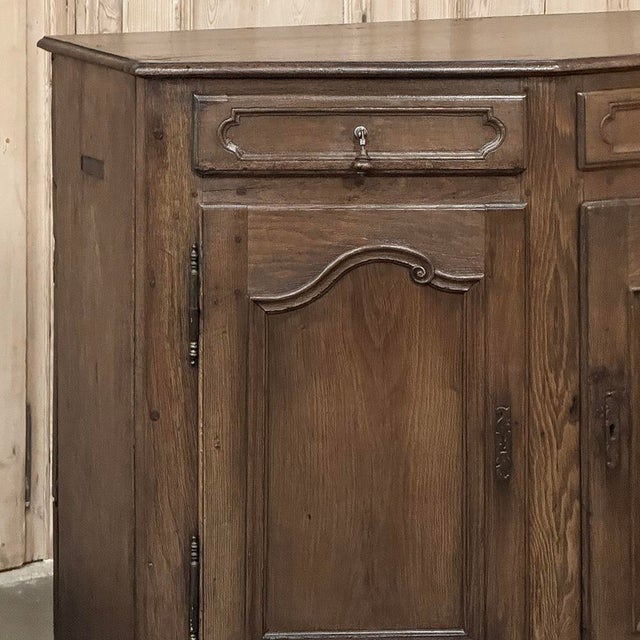 18th Century Rustic Tuscan Buffet From Northern Italy For Sale - Image 4 of 18