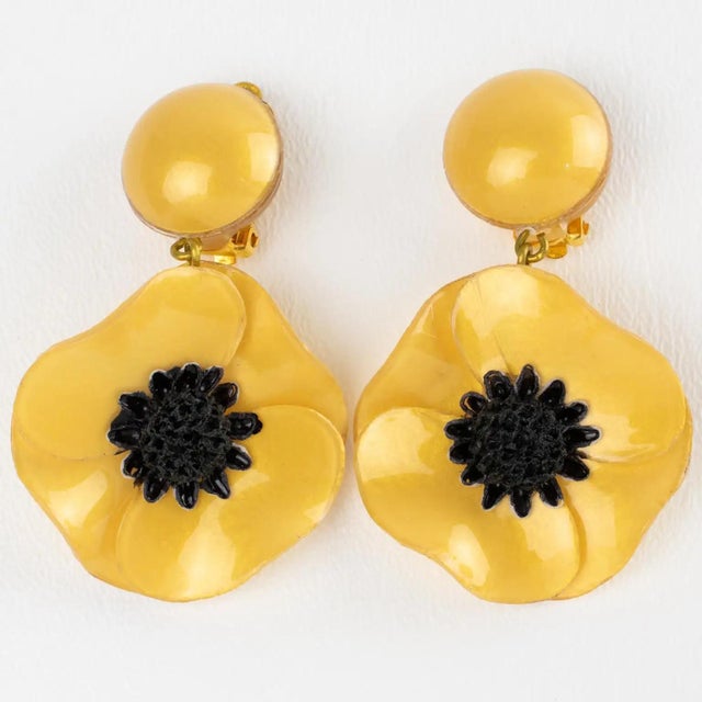 Cilea Paris Dangle Resin Clip Earrings Yellow Poppy Flower For Sale - Image 4 of 8