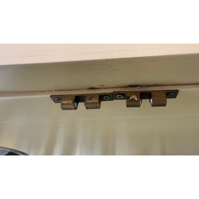 Wood 1980s John Widdicomb Neoclassical Lighted Display Cabinet in Cream Finish For Sale - Image 7 of 14