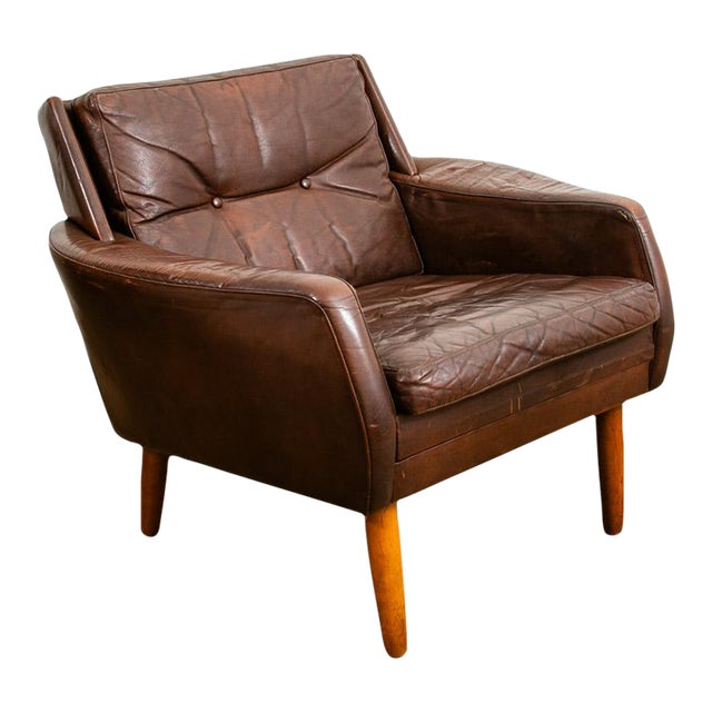 1960s Mid Century Modern Danish Lounge Chair Brown Leather Armchair Legs Denmark MCM For Sale