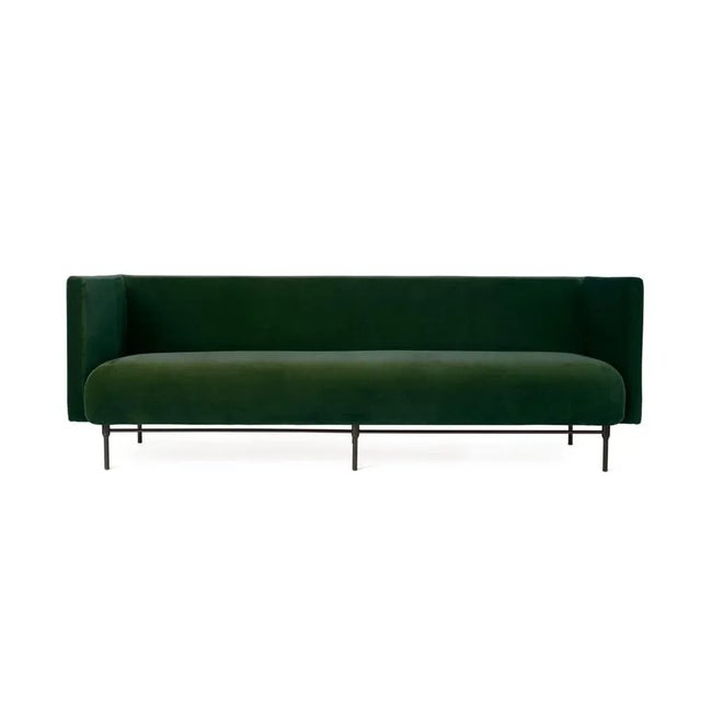Galore 3 Seater Forest green by Warm Nordic Dimensions: D222 x W83 x H 76 cm Material: Textile upholstery, Powder coated...