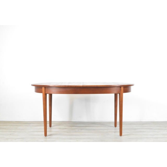 Mid-Century Modern Extendable Oblong Dining Table in Teak, 1960s For Sale - Image 6 of 10