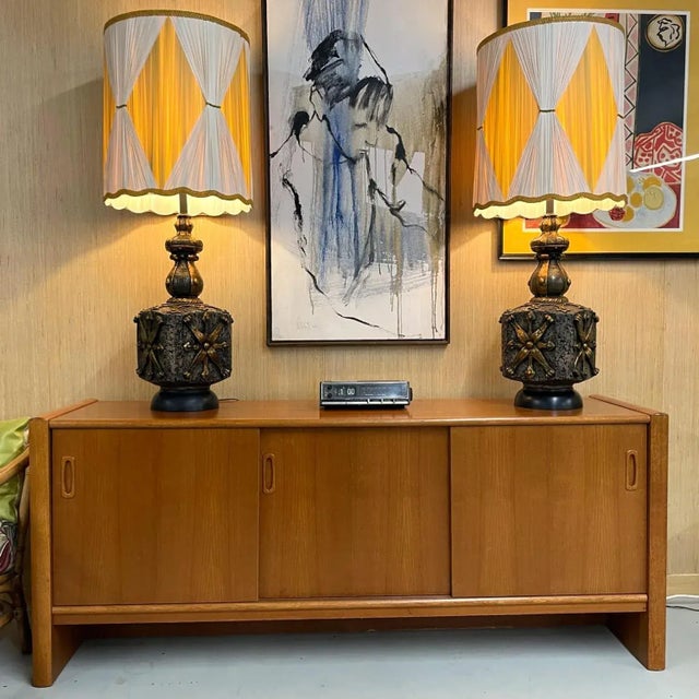 1970s Large Mid Century Bronze Color Brown Gold and Black Brutalist Lamps - a Pair For Sale - Image 4 of 9