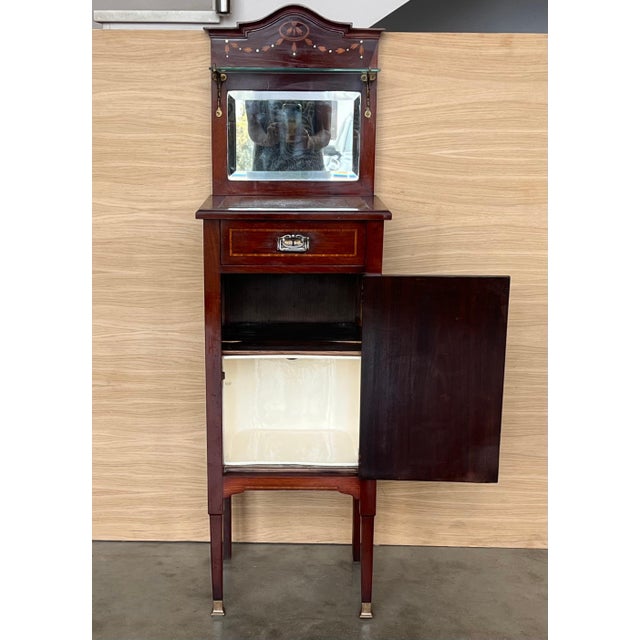 1900s, Art Nouveau Pair of Walnut Nightstands with Crest and Glass Shelve For Sale - Image 6 of 18