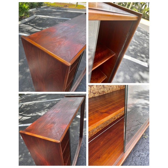 Mid Century Modern Book Shelf or Display Case | by Lane Furniture For Sale - Image 11 of 12