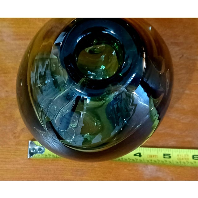 Signed 1968 Dominick Labino Emerald Green Luster Studio Art Glass Vase For Sale - Image 15 of 16
