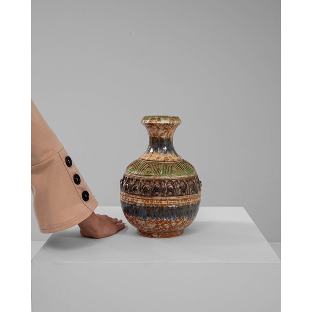 20th Century European Ceramic Vase For Sale - Image 17 of 18