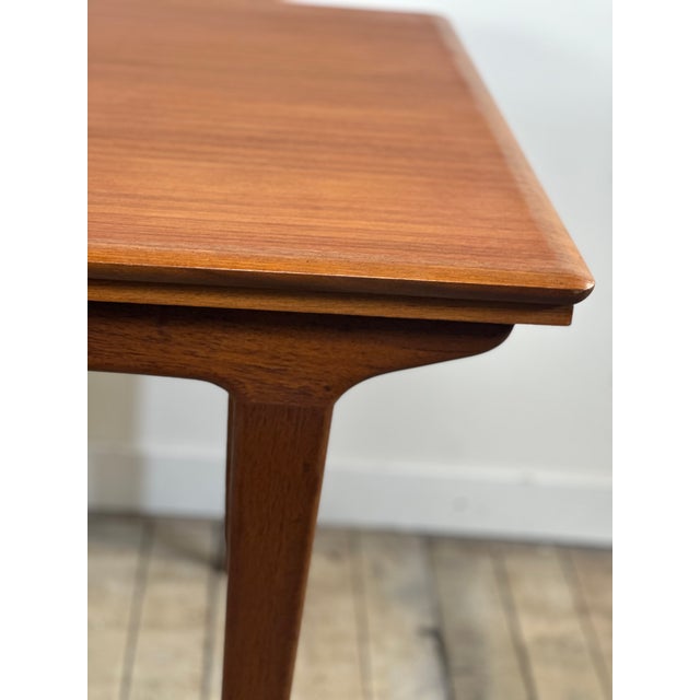 Mid-Century Modern Vintage Scandinavian Teak Dining Table with 2 Integrated Extensions, 1970s For Sale - Image 3 of 13