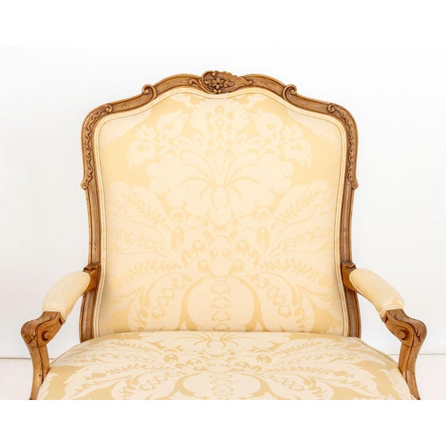 French Louis XV Style Wool Damask Upholstered Fauteuil For Sale - Image 3 of 8