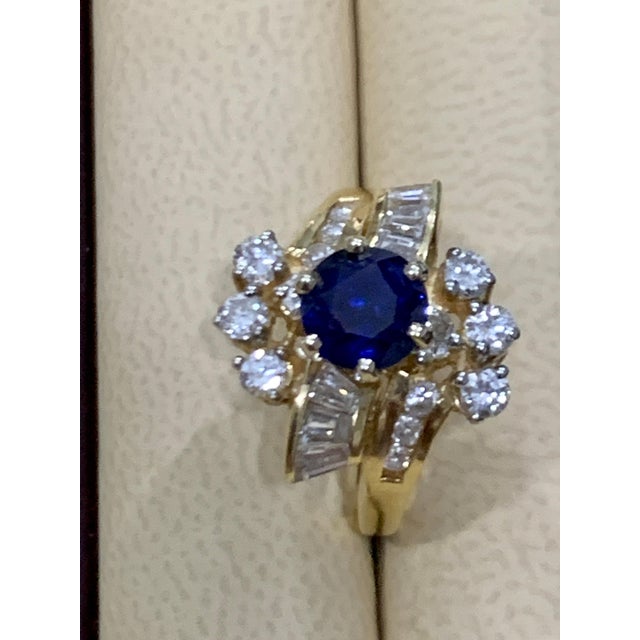 1 Carat Round Blue Sapphire & 1.65 Carat Diamond Cocktail Ring in 14 Karat Gold For Sale - Image 9 of 18