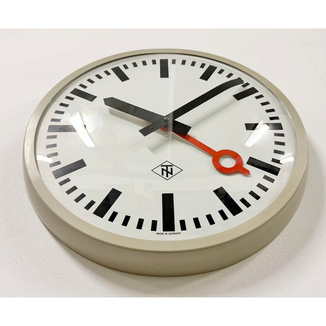 Grey Industrial Wall Clock from TN, 1960s For Sale - Image 4 of 18