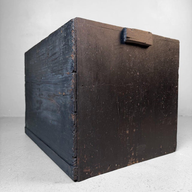 Small Japanese Tansu Drawer Chest, 1920s For Sale - Image 9 of 13