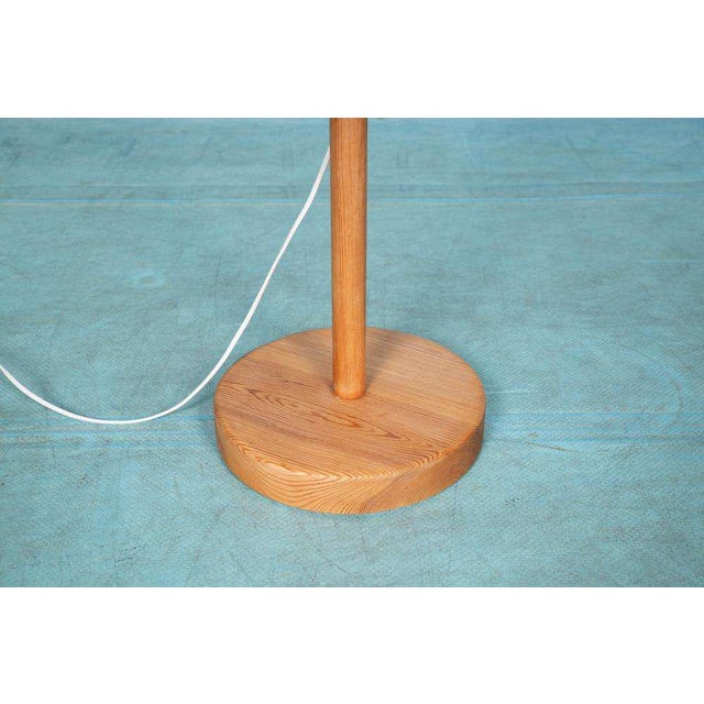 Goldenrod Vintage Floor Lamp in Pine by Carl Malmsten For Sale - Image 8 of 16