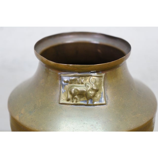 Embossed Brass Foliate Wreath Cow Bull Plaque Bud Vase Mantel Urn 7" For Sale - Image 4 of 9
