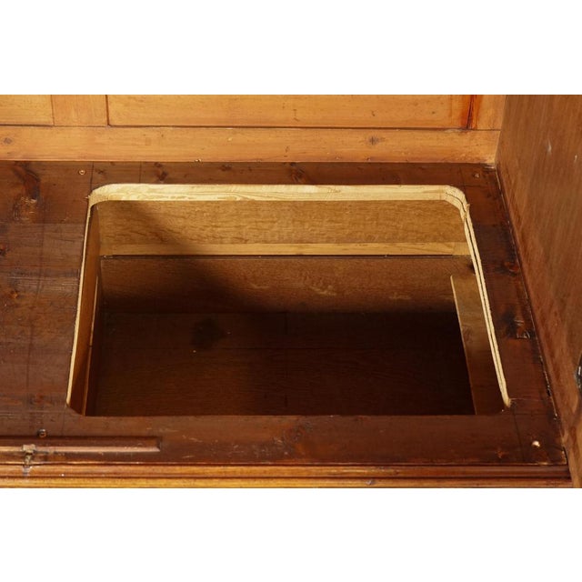 English Georgian Flamed Hardwood Linen Press Wardrobe, 1800s For Sale - Image 12 of 18