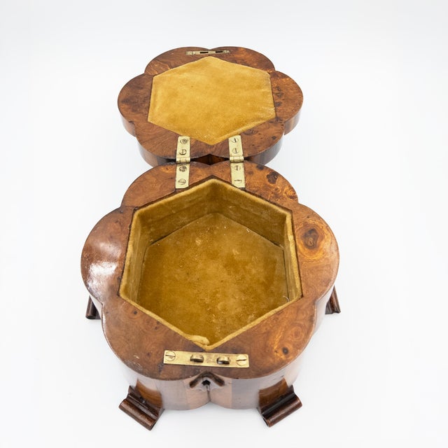 Mid 19th Century Specimen Wood Box in the Form of a Lotus Flower, English Circa 1850 For Sale - Image 5 of 10