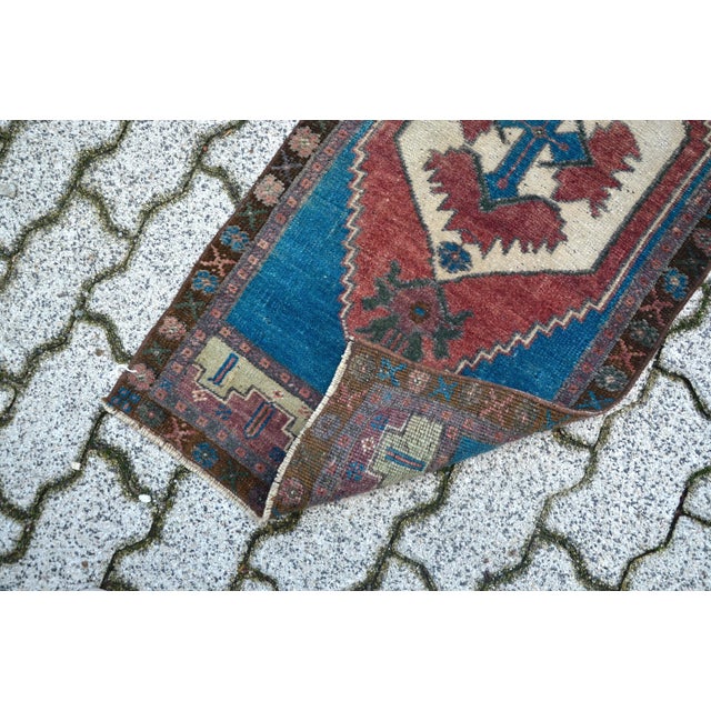 Turkish 1960s Vintage Colourful Wool Rug For Sale - Image 3 of 6
